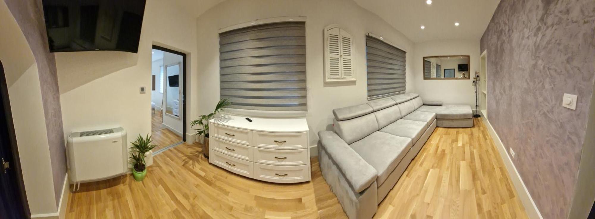 Appartamento Rokebea Luxury Braşov Esterno foto